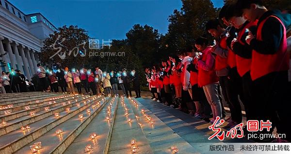 20191130195714_9604.jpg 20191130195714_9604.jpg